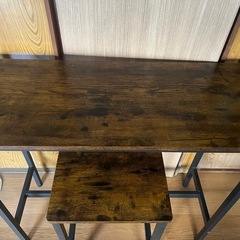 バーテーブル2台 ＋ スツール2脚の画像