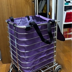 新品未使用 アルミ製ショッピングカートの画像