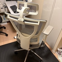 エルゴヒューマン　オフィスチェアの画像