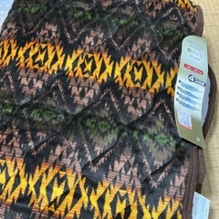 【佐賀県伊万里市】新品ダブル敷パッドの画像