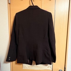 ブラウンスーツ　11ARの画像