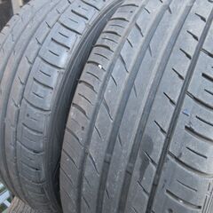 FALKEN製 225/45R18 中古タイヤ2本の画像