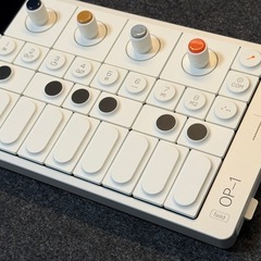 teenage engineering OP-1 fieldの画像