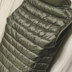 今だけ2,000円‼︎　ユニクロ ダウンベストの画像