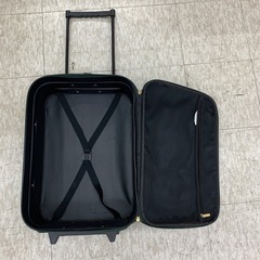 【ジモティー割引で最大15％OFF⭐️】 キャリー スーツ ケース グリーン の画像