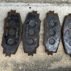 noah 80系　ブレーキパッド　ジャンクの画像