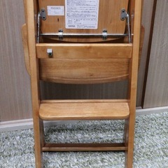 KATOJI カトージ ベビーチェア　（テーブル付）ベルト付きの画像