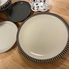 
1人暮らし　食器一式 の画像