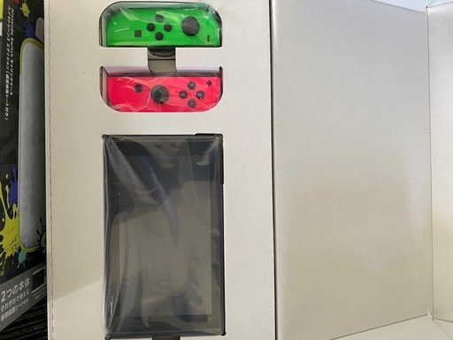 ②【中古・美品】Nintendo Switch 本体