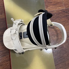 ヨネックス社軽量カーボンフリースタイルの画像