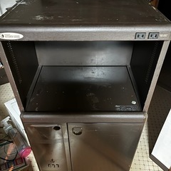 ヨドコウ 米びつ付き棚の画像