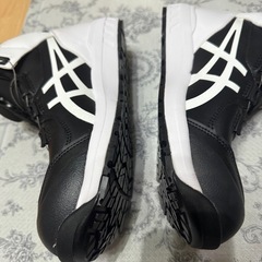 asicsアシックス安全靴 ブラック/ホワイトの画像