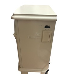 ニトリ 暖炉型 ファンヒーターの画像