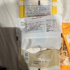 お菓子たくさん詰め合わせの画像