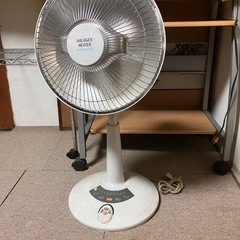 早い者勝ち　首振りハロゲンヒーターの画像