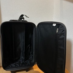 スーツケース　　キャリーバッグ　布製の画像