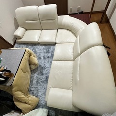 ソファーの画像