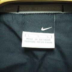 【ジャケット⑪】　ナイキ　ビッグスウッシュ 　ナイロンジャンパーの画像