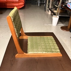 12/25まで店頭商品一部を除き半額クリスマスSALE!!開催中 イ2512-088 和田木工所 座椅子 折りたたみ グリーン 総柄 キズ汚れ有りの画像