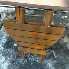 折りたたみ式 ガーデンテーブル 木製 円形 幅60cm 奥行き60cm 高さ55cm 折り畳み式 ラウンドテーブルの画像