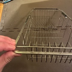 キッチンで使うシンクに置くラック差し上げます。ます。の画像