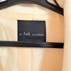 タグ付き🏷️ホワイトコート　9R の画像