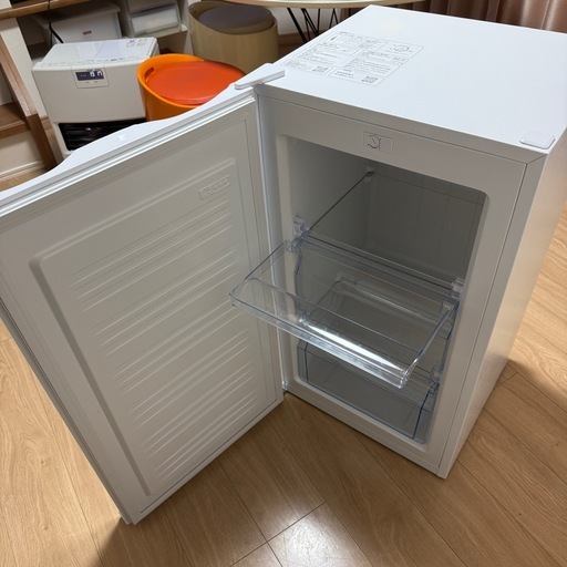 美品！使用期間1カ月半◆SAMKYO 冷凍庫 65L