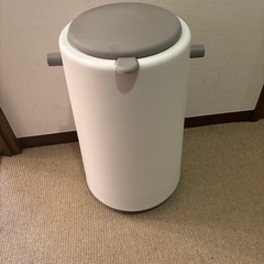 ライクイット (like-it) フタ付きゴミ箱 防臭 オムツゴミ箱 ニオイ漏れ対策 ダイパーポット密閉おむつペール ホワイト 約20L 日本製 LBD-15 リビング オフィスの画像