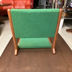 12/25まで店頭商品一部を除き半額クリスマスSALE!!開催中 　イ2512-089 折りたたみ座椅子 グリーン キズ汚れ有りの画像