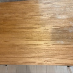 天然木使用デスクの画像