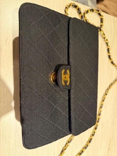 ①CHANEL ショルダーバック　