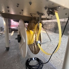 ②ストラパック 半自動梱包機 D55 AC100V バンド結束の画像