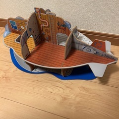 木製　船のおもちゃ　IKEAの画像