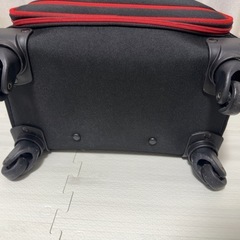 スーツケースの画像