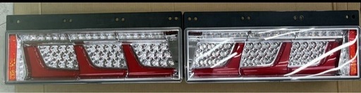 小糸✨KOITO✨オール LED テールランプ✨3連✨ノーマルターン 24V車 25W✨左右セット✨新車外し✨