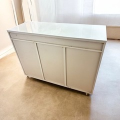 食器棚(ホワイト)
の画像