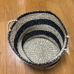 カゴ　ラタン？の画像