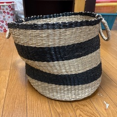 カゴ　ラタン？の画像