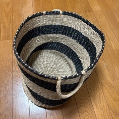 カゴ　ラタン？の画像