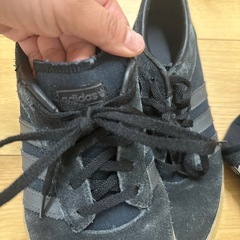 adidas 26.5cmの画像