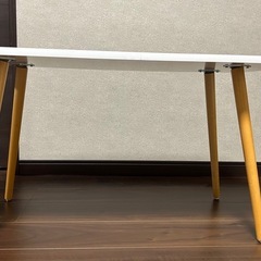 スクエアテーブル（長方形）の画像