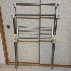 使用感あり。汚れあり。物干しラックの画像