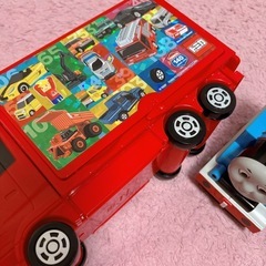 トミカ トラック 🚚 きかんしゃトーマス 🚂 2点セット プラレールの画像