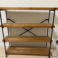 木製ラック　インテリアの画像
