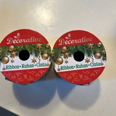 クリスマス　ロールリボン　2つ　Xmas プレゼント　装飾　リース　ラッピングの画像