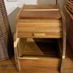 キッチン小物　セット　木製　アイアン　ブレッドケース等の画像