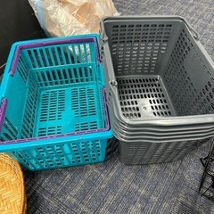 ＊12/14まで【かご まとめ売り】引き取り限定　転売OK　倒産品　ネット商材　アマゾン引き上げ商品　メルカリ　副業の画像