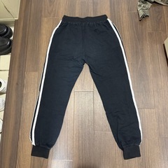 adidas ストライプ ブラック スウェットパンツの画像