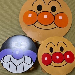 アンパンマンとバイキンマンの椅子の画像