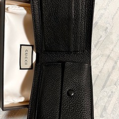 値下げ！グッチ 658681 レザー ロゴ 二つ折り財布 GUCCI 美品 の画像